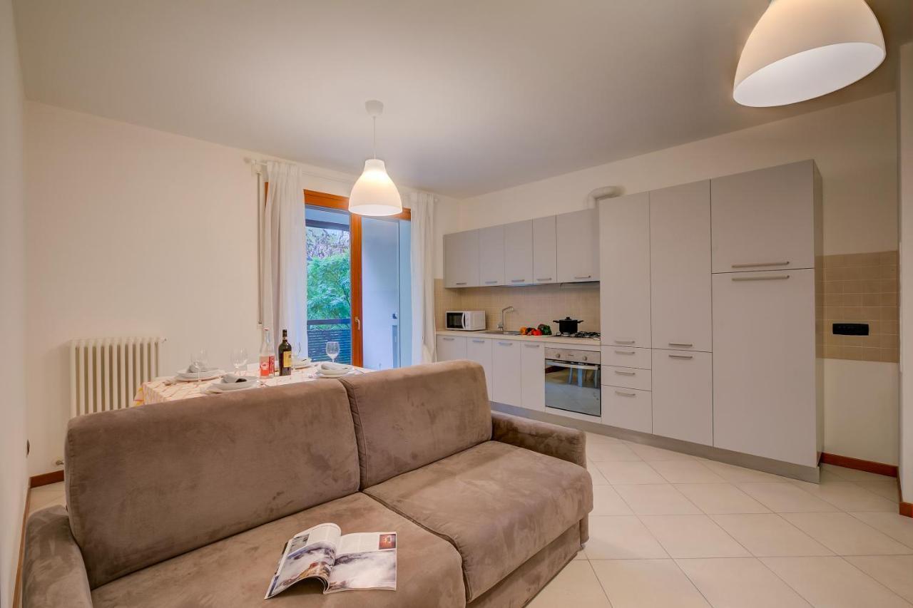 Magnolia - Happy Rentals Laveno-Mombello Dış mekan fotoğraf